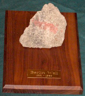 Large Display Size Pieces of Berlin Wall for Sale
